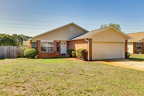 Navarre Vacation Rental Home ~ 4 Mi to Beach!