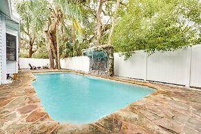 Mt Dora Couple's Retreat w/ Shared Pool!