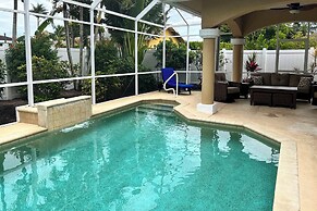 Naples Home w/ Private Heated Saltwater Pool/lanai