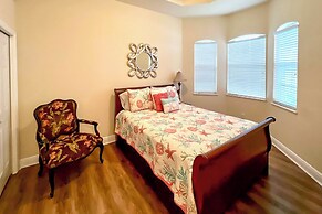 Naples Home w/ Private Heated Saltwater Pool/lanai