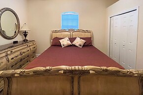 Naples Home w/ Private Heated Saltwater Pool/lanai