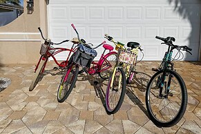 Naples Home w/ Private Heated Saltwater Pool/lanai