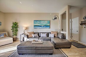 Modern Condo w/ Pool: 4 Mi to Clearwater Beach!