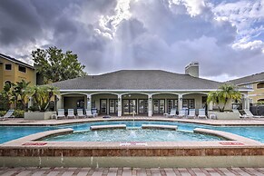 Modern Condo w/ Pool: 4 Mi to Clearwater Beach!