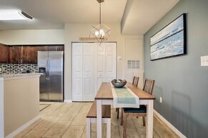 Modern Condo w/ Pool: 4 Mi to Clearwater Beach!