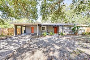 Modern Lakeland Vacation Rental: Patio & BBQ Grill