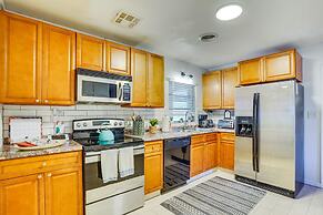 Modern Lakeland Vacation Rental: Patio & BBQ Grill