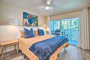 Old Florida Setting w/ Kayaks & Fishing Poles