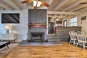 Peaceful Escape w/ Boat Dock on Lake Talquin!