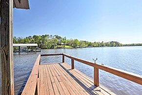 Peaceful Escape w/ Boat Dock on Lake Talquin!
