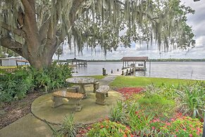 Picturesque Retreat on St Johns River + Docks