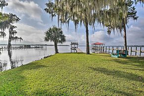 'pirate Cove' Home in Welaka: Dock & River Access!