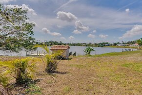 Port Charlotte Home w/ Pool - 8 Mi to Beaches!