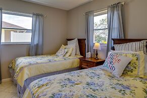 Port Charlotte Home w/ Pool - 8 Mi to Beaches!