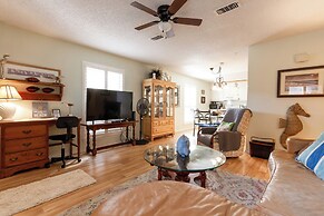 Quiet Condo ~ 10 Mi to Dtwn Pensacola