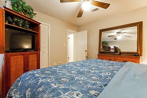 Quiet Condo ~ 10 Mi to Dtwn Pensacola