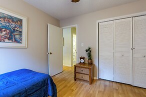 Quiet Condo ~ 10 Mi to Dtwn Pensacola