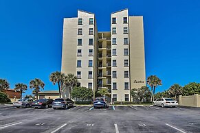 Beachfront New Smyrna Condo: 1 Mi to Flagler Ave
