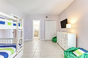 Beachfront New Smyrna Condo: 1 Mi to Flagler Ave