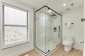 Beachfront New Smyrna Condo: 1 Mi to Flagler Ave