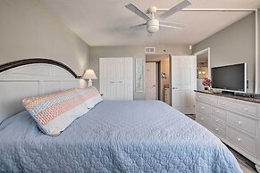 Relaxing Hudson Condo Steps From the Pool!