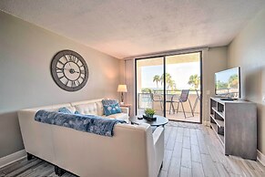 Relaxing Hudson Condo Steps From the Pool!