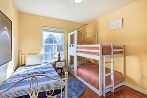 5 Mi to Disney: Resort Townhome w/ Private Pool