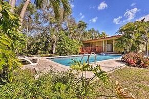 Quaint Central Miami Bungalow: 10 Mi to Mid-beach!