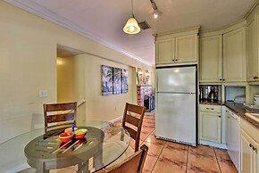 Quaint Central Miami Bungalow: 10 Mi to Mid-beach!