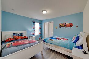 < 10 Mi to Disney: Prime Resort Villa w/ Pool