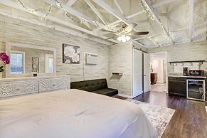 Secluded 2-home Getaway on < 13 Forest Acres!