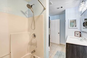 Secluded 2-home Getaway on < 13 Forest Acres!