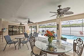 Relaxing Tampa Abode w/ Screened Lanai & Pool