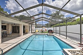 Relaxing Tampa Abode w/ Screened Lanai & Pool