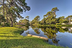 Lanai + Community Pool Access: Sarasota Oasis!