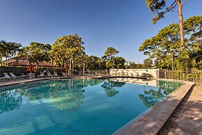 Lanai + Community Pool Access: Sarasota Oasis!