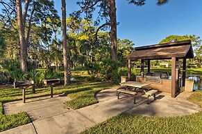 Lanai + Community Pool Access: Sarasota Oasis!