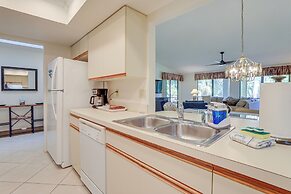 Lanai + Community Pool Access: Sarasota Oasis!
