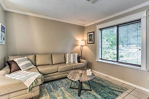 Seminole Townhome: Easy Access to Beaches!