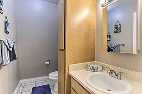 Seminole Townhome: Easy Access to Beaches!