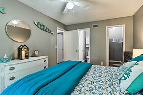 Seminole Townhome: Easy Access to Beaches!