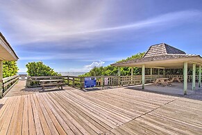 Quiet Satellite Beach Home w/ Lanai, Walk to Beach