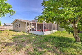 Quiet Satellite Beach Home w/ Lanai, Walk to Beach