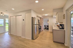 Quiet Satellite Beach Home w/ Lanai, Walk to Beach