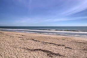 Quiet Satellite Beach Home w/ Lanai, Walk to Beach