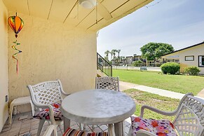 Sunny Florida Condo: 4 Mi to Gulf Islands Seashore