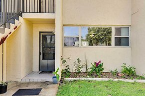 Sunny Florida Condo: 4 Mi to Gulf Islands Seashore