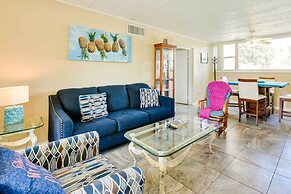Sunny Florida Condo: 4 Mi to Gulf Islands Seashore