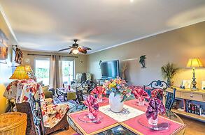 Sleek Pensacola Beach Condo: Patio, Walk to Beach