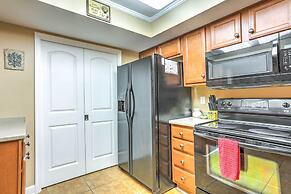 Sleek Pensacola Beach Condo: Patio, Walk to Beach